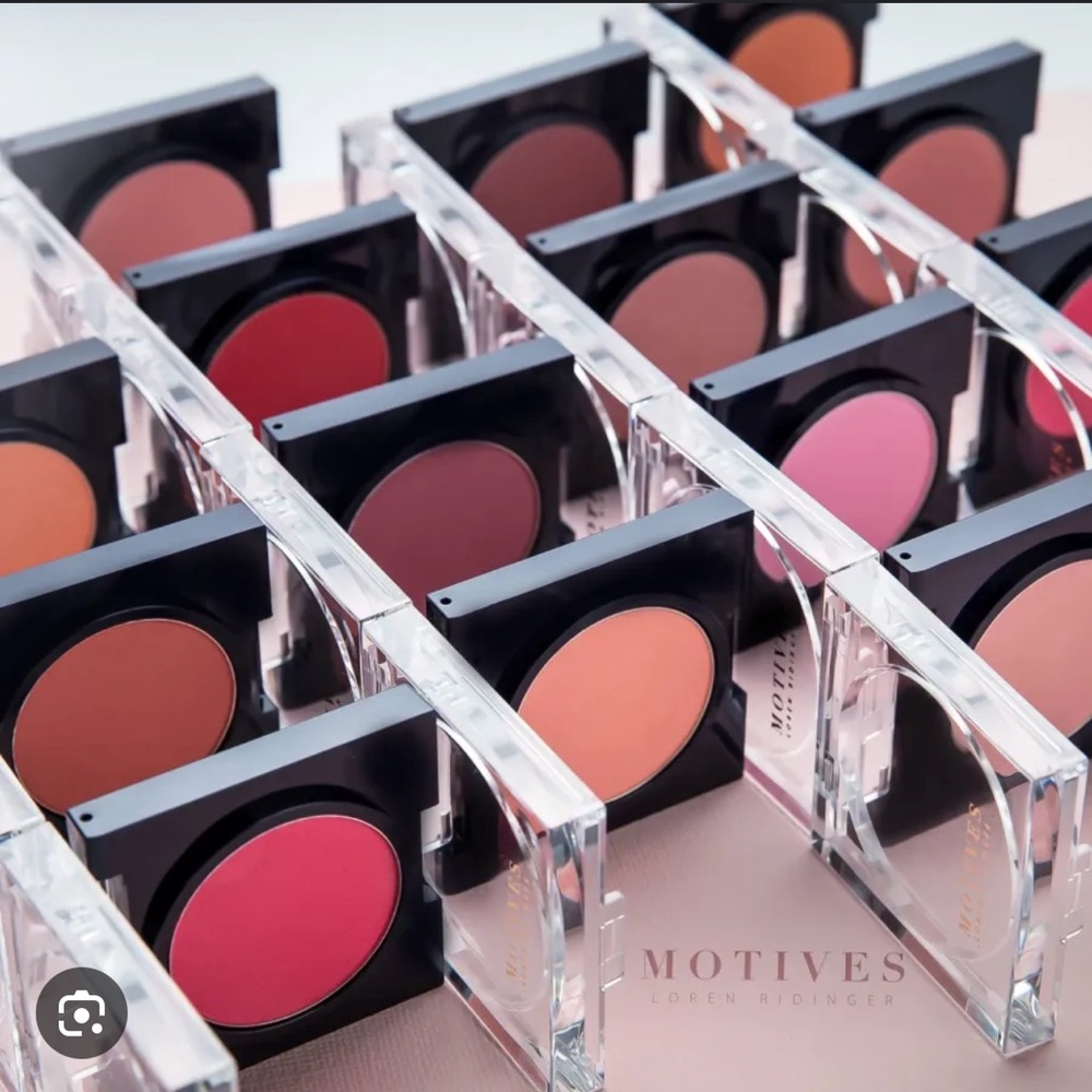 MOTIVES Pressed Blushes SINGLES